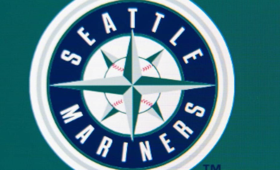 seattle-mariners-jarred-kelenic-put-on-il-with-broken-foot-after